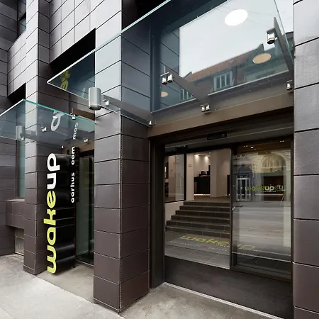 Otel Wakeup -